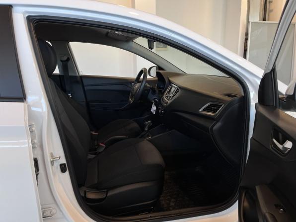 Hyundai Solaris II Рестайлинг с пробегом 2022 года, цена 1 459 400 рублей, 112591 км, седан, Автокод Объявления