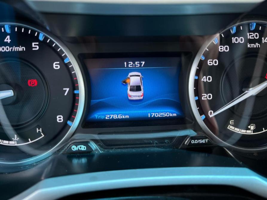 Geely Emgrand 7 I Рестайлинг Нижнекамск  - изображение 5