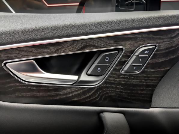 Audi Q7 II (4M) Рестайлинг с пробегом 2021 года, цена 6 325 000 рублей, 123481 км, внедорожник, Автокод Объявления