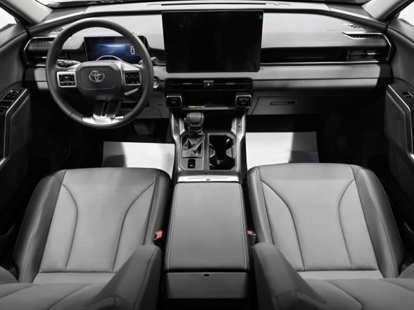 Toyota RAV4 VI (XA60) с пробегом 2026 года, цена 4 295 000 рублей, 15 км, внедорожник, Автокод Объявления