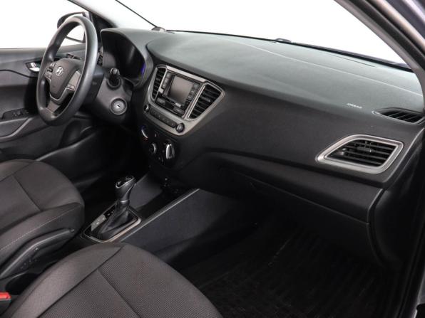 Hyundai Solaris II с пробегом 2020 года, цена 1 377 000 рублей, 85552 км, седан, Автокод Объявления