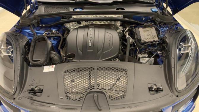 Porsche Macan I Рестайлинг с пробегом 2019 года, цена 5 500 000 рублей, 68000 км, внедорожник, Автокод Объявления