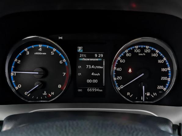 Toyota RAV4 IV (XA40) Рестайлинг с пробегом 2019 года, цена 2 740 000 рублей, 66991 км, внедорожник, Автокод Объявления