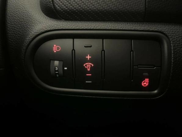 Kia Cerato III Рестайлинг (Classic) с пробегом 2019 года, цена 1 295 000 рублей, 135000 км, седан, Автокод Объявления