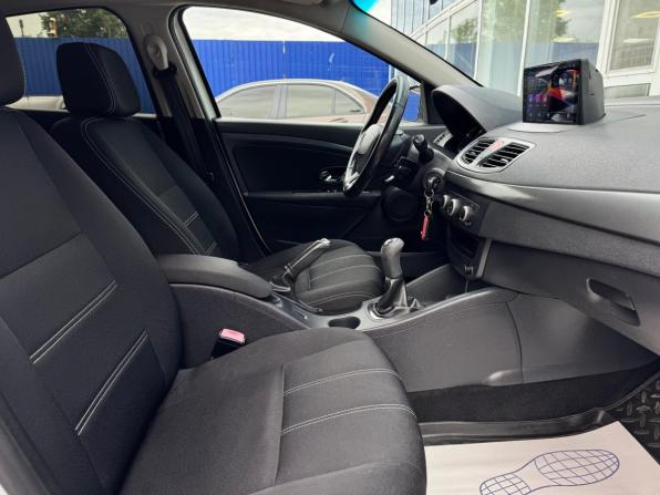 Renault Fluence I Рестайлинг с пробегом 2014 года, цена 773 000 рублей, 135968 км, седан, Автокод Объявления