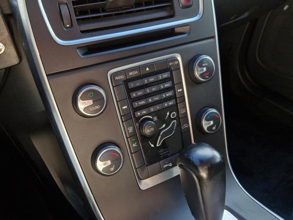 Volvo S60 II с пробегом 2011 года, цена 689 000 рублей, 278817 км, седан, Автокод Объявления