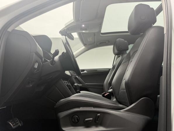 Volkswagen Tiguan II с пробегом 2019 года, цена 2 178 000 рублей, 180535 км, внедорожник, Автокод Объявления