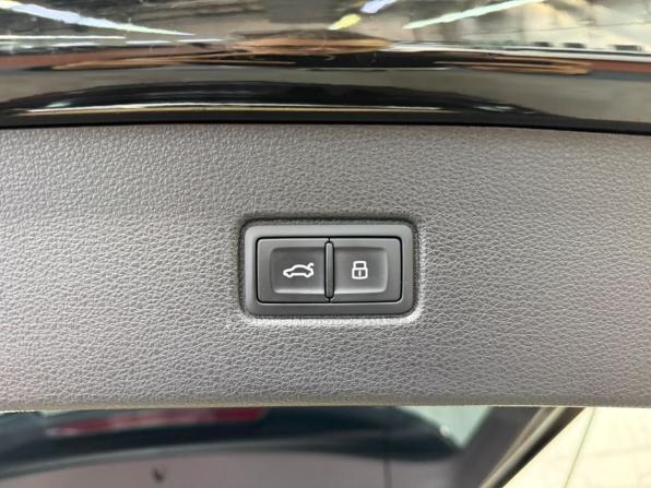 Audi Q7 II (4M) Рестайлинг 2 с пробегом 2024 года, цена 8 669 000 рублей, 18754 км, внедорожник, Автокод Объявления