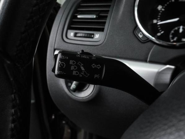 Skoda Yeti I Рестайлинг с пробегом 2014 года, цена 1 249 000 рублей, 92292 км, внедорожник, Автокод Объявления