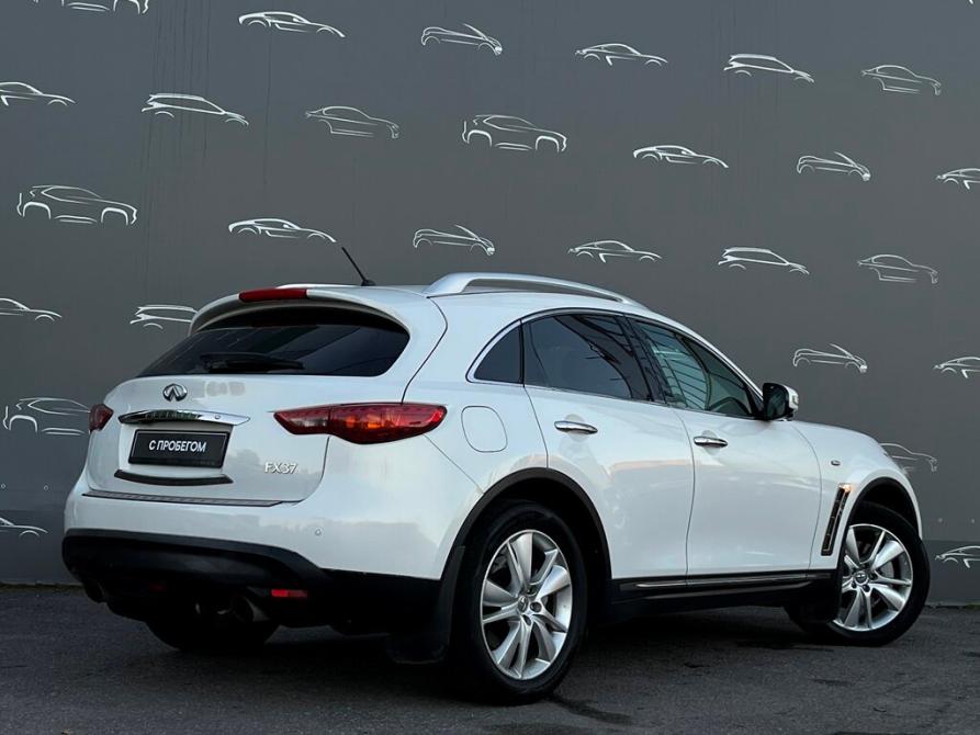 Infiniti FX II (S51) Рестайлинг Санкт-Петербург  - изображение 2