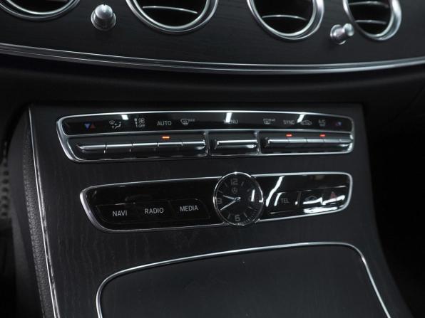Mercedes-Benz E-Класс V (W213 S213 C238) с пробегом 2020 года, цена 2 890 000 рублей, 108072 км, седан, Автокод Объявления