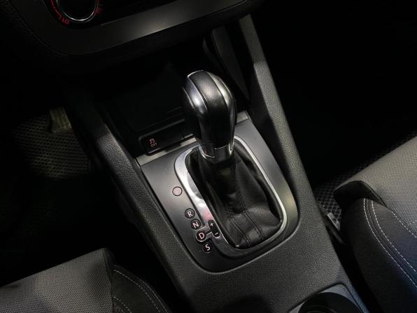 Volkswagen Scirocco III с пробегом 2011 года, цена 979 000 рублей, 193561 км, хэтчбек, Автокод Объявления