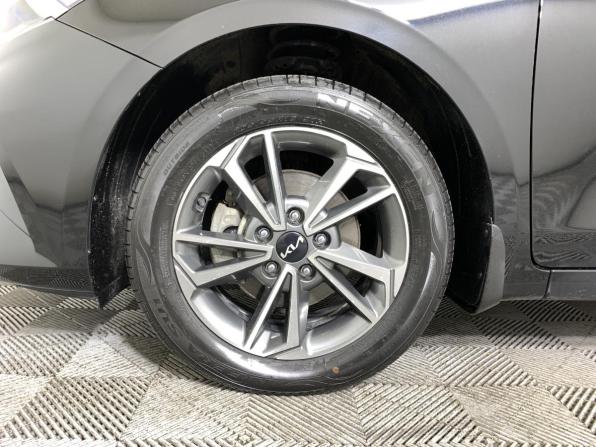 Kia Cerato IV Рестайлинг с пробегом 2021 года, цена 2 130 000 рублей, 68493 км, седан, Автокод Объявления