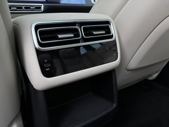 Li Auto (Lixiang) L7 I с пробегом 2024 года, цена 7 290 000 рублей, 1642 км, внедорожник, Автокод Объявления