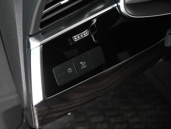 Audi Q8 I (4M) с пробегом 2022 года, цена 7 899 000 рублей, 36160 км, внедорожник, Автокод Объявления
