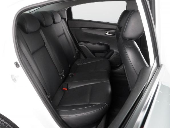 Kia Rio IV Рестайлинг с пробегом 2020 года, цена 1 756 000 рублей, 97479 км, седан, Автокод Объявления