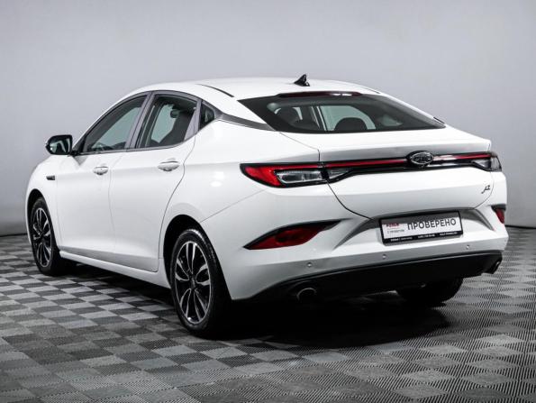 JAC J7 I с пробегом 2023 года, цена 1 370 000 рублей, 42000 км, лифтбек, Автокод Объявления