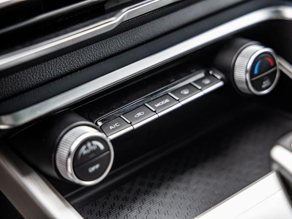 Geely Coolray I с пробегом 2021 года, цена 1 828 000 рублей, 37142 км, внедорожник, Автокод Объявления