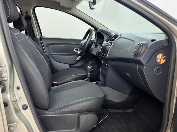 Renault Sandero II Рестайлинг с пробегом 2021 года, цена 1 540 000 рублей, 13566 км, хэтчбек, Автокод Объявления