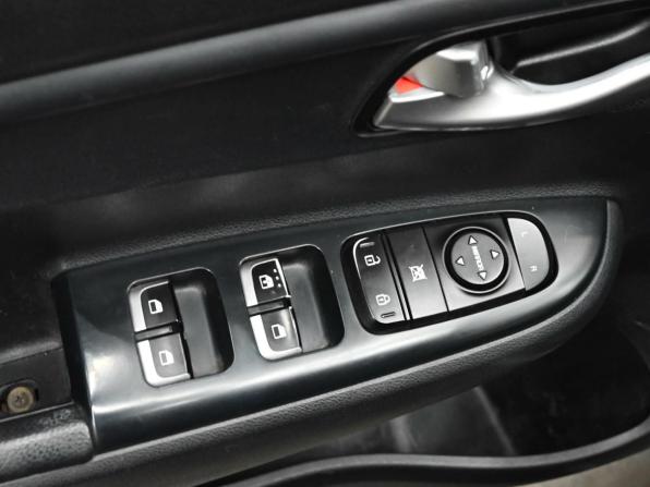 Kia Rio IV с пробегом 2018 года, цена 1 299 000 рублей, 193753 км, седан, Автокод Объявления