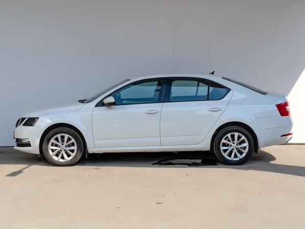 Skoda Octavia III (A7) Рестайлинг с пробегом 2019 года, цена 1 730 000 рублей, 105327 км, лифтбек, Автокод Объявления
