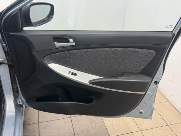Hyundai Solaris I с пробегом 2012 года, цена 477 000 рублей, 267000 км, хэтчбек, Автокод Объявления