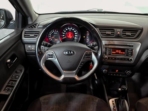 Kia Rio III Рестайлинг с пробегом 2016 года, цена 1 300 000 рублей, 81770 км, хэтчбек, Автокод Объявления