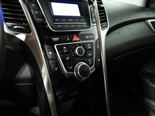 Hyundai i30 II с пробегом 2013 года, цена 928 585 рублей, 183700 км, хэтчбек, Автокод Объявления