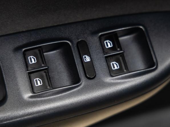 Skoda Octavia II (A5) Рестайлинг с пробегом 2012 года, цена 1 048 000 рублей, 161221 км, лифтбек, Автокод Объявления