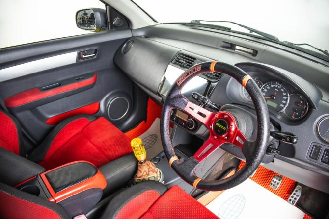 Suzuki Swift III с пробегом 2007 года, цена 899 000 рублей, 233240 км, хэтчбек, Автокод Объявления