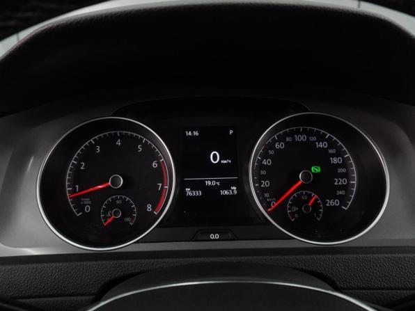 Volkswagen Golf VII с пробегом 2013 года, цена 1 459 000 рублей, 76333 км, хэтчбек, Автокод Объявления