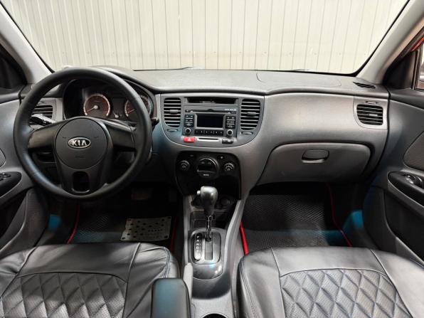 Kia Rio II Рестайлинг с пробегом 2009 года, цена 599 000 рублей, 181302 км, хэтчбек, Автокод Объявления