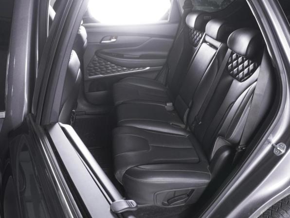 Hyundai Santa Fe IV Рестайлинг с пробегом 2022 года, цена 3 899 000 рублей, 86987 км, внедорожник, Автокод Объявления