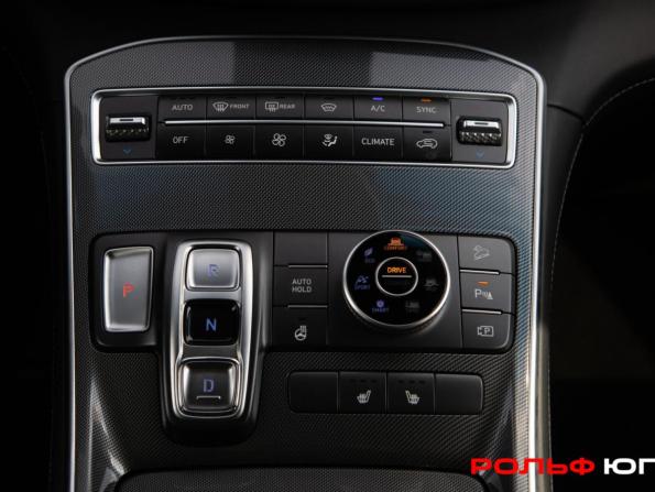 Hyundai Santa Fe IV Рестайлинг с пробегом 2022 года, цена 3 798 000 рублей, 22811 км, внедорожник, Автокод Объявления
