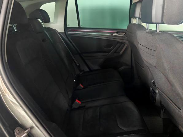 Volkswagen Tiguan II Рестайлинг с пробегом 2021 года, цена 3 020 000 рублей, 51177 км, внедорожник, Автокод Объявления