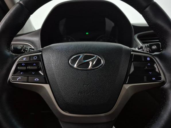 Hyundai Solaris II с пробегом 2017 года, цена 1 140 000 рублей, 184020 км, седан, Автокод Объявления