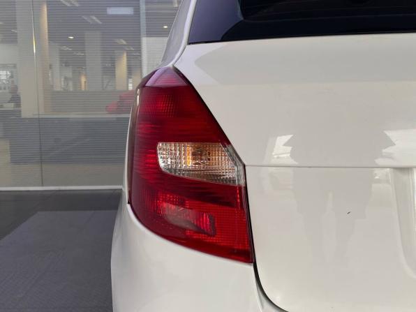 Skoda Fabia II Рестайлинг с пробегом 2012 года, цена 410 000 рублей, 134940 км, хэтчбек, Автокод Объявления