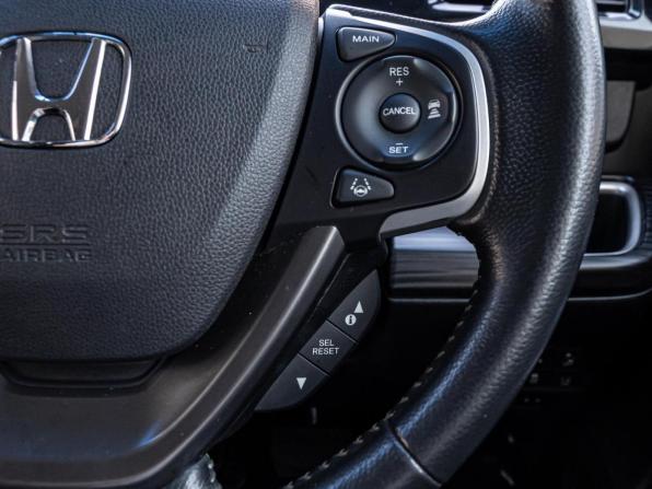 Honda Stepwgn V с пробегом 2015 года, цена 1 870 000 рублей, 116758 км, минивэн, Автокод Объявления