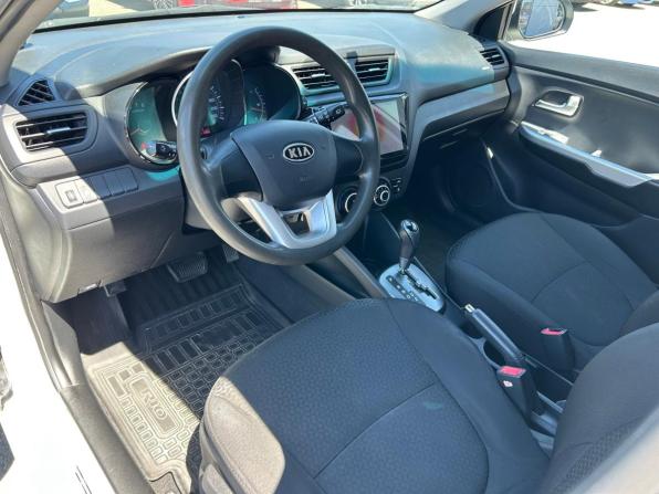 Kia Rio III с пробегом 2012 года, цена 770 000 рублей, 175000 км, хэтчбек, Автокод Объявления