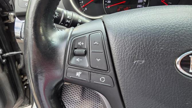 Kia Sorento II Рестайлинг с пробегом 2019 года, цена 2 199 000 рублей, 165000 км, внедорожник, Автокод Объявления