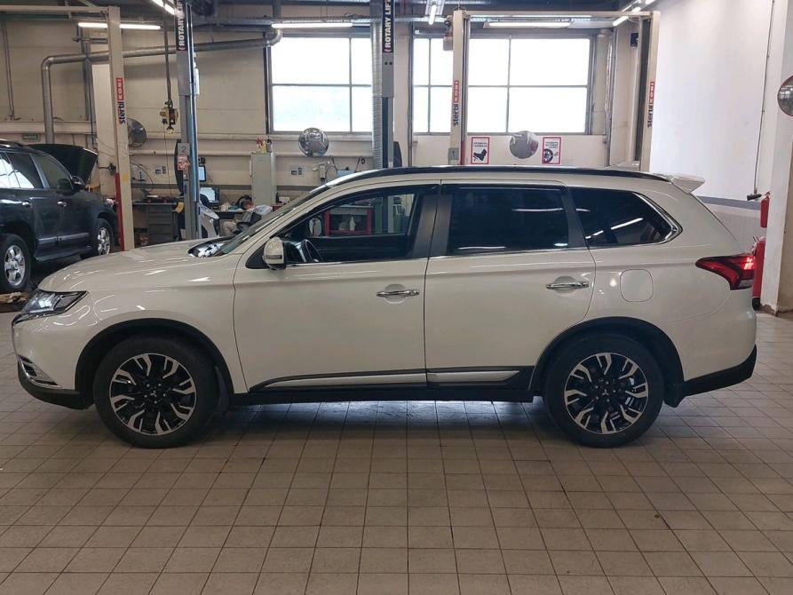 Mitsubishi Outlander III Рестайлинг 3 Москва  - изображение 4