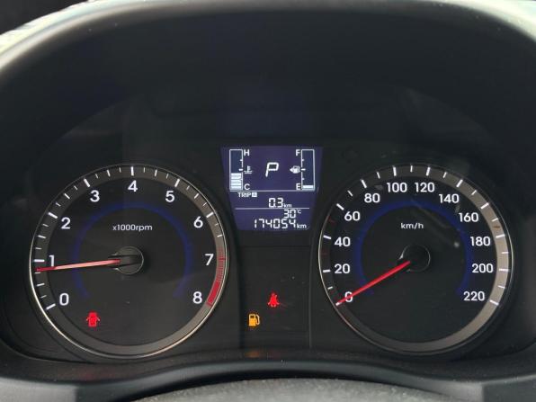 Hyundai Solaris I с пробегом 2014 года, цена 950 000 рублей, 174055 км, седан, Автокод Объявления