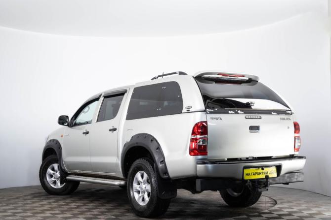 Toyota Hilux VII Рестайлинг с пробегом 2013 года, цена 2 349 000 рублей, 270000 км, offers.body_type.unknown, Автокод Объявления