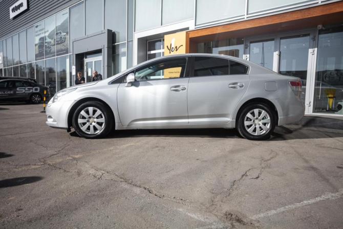 Toyota Avensis III с пробегом 2010 года, цена 1 145 000 рублей, 161000 км, седан, Автокод Объявления