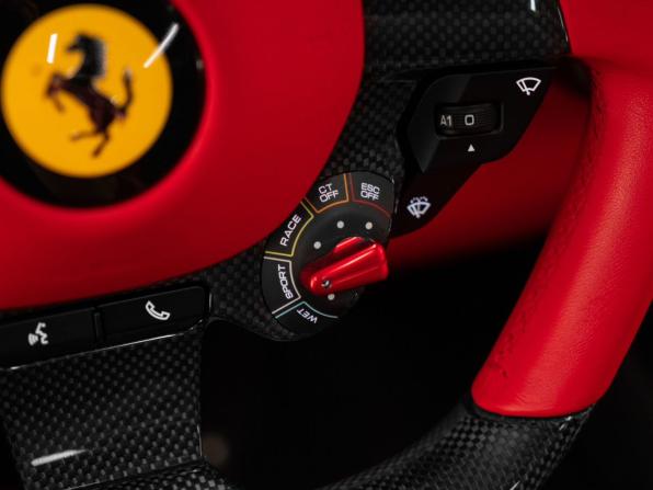 Ferrari 812 с пробегом 2020 года, цена 46 316 000 рублей, 3484 км, родстер, Автокод Объявления