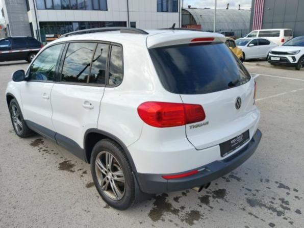 Volkswagen Tiguan I Рестайлинг с пробегом 2014 года, цена 908 800 рублей, 321924 км, внедорожник, Автокод Объявления