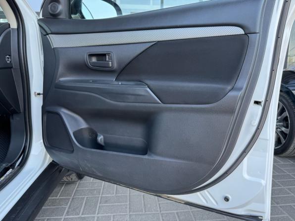 Mitsubishi Outlander III Рестайлинг с пробегом 2014 года, цена 1 590 500 рублей, 189132 км, внедорожник, Автокод Объявления