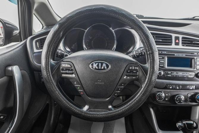 Kia Ceed II с пробегом 2013 года, цена 759 000 рублей, 205000 км, хэтчбек, Автокод Объявления