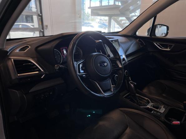 Subaru Forester V с пробегом 2018 года, цена 2 468 000 рублей, 127642 км, внедорожник, Автокод Объявления