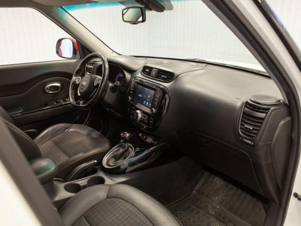 Kia Soul II Рестайлинг с пробегом 2016 года, цена 1 650 000 рублей, 140167 км, хэтчбек, Автокод Объявления